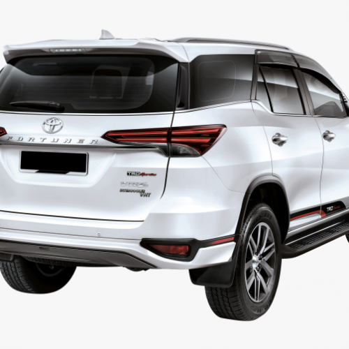 Toyota Fortuner 17-19 — 7 мест