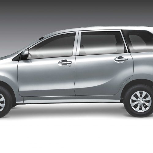 Toyota Avanza 2015 — 7 мест